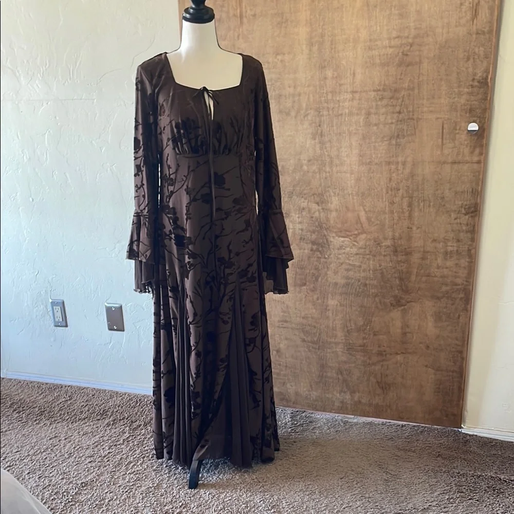 EARTHBOUND Dark Brown Floral Pattern 
Maxi Dress - Picture 2 of 16